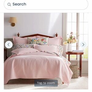 Rifle Paper Co.
Laurel Matelasse Coverlet - Soft Pink-Full (new)